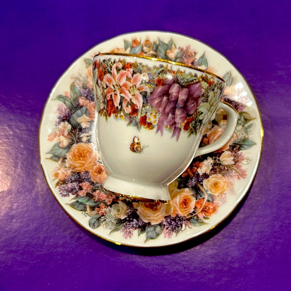 Teacup Set, 1996 Bradford Editions Collection